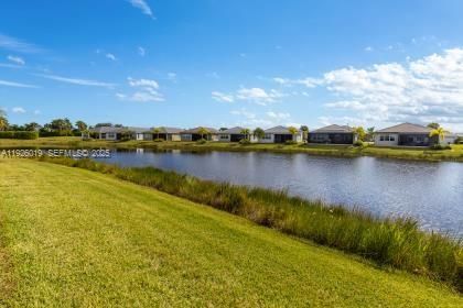 На продажу: $849,000 (3 спален, 3 ванн, 2352 Квадратных фут)