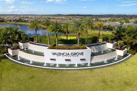 На продажу: $849,000 (3 спален, 3 ванн, 2352 Квадратных фут)