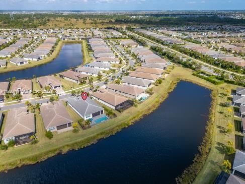 На продажу: $849,000 (3 спален, 3 ванн, 2352 Квадратных фут)