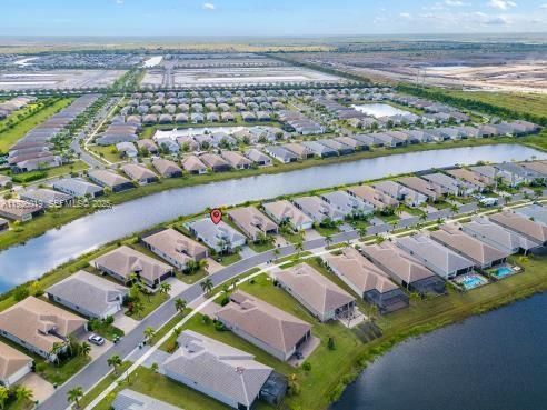 На продажу: $849,000 (3 спален, 3 ванн, 2352 Квадратных фут)