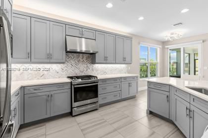 На продажу: $849,000 (3 спален, 3 ванн, 2352 Квадратных фут)