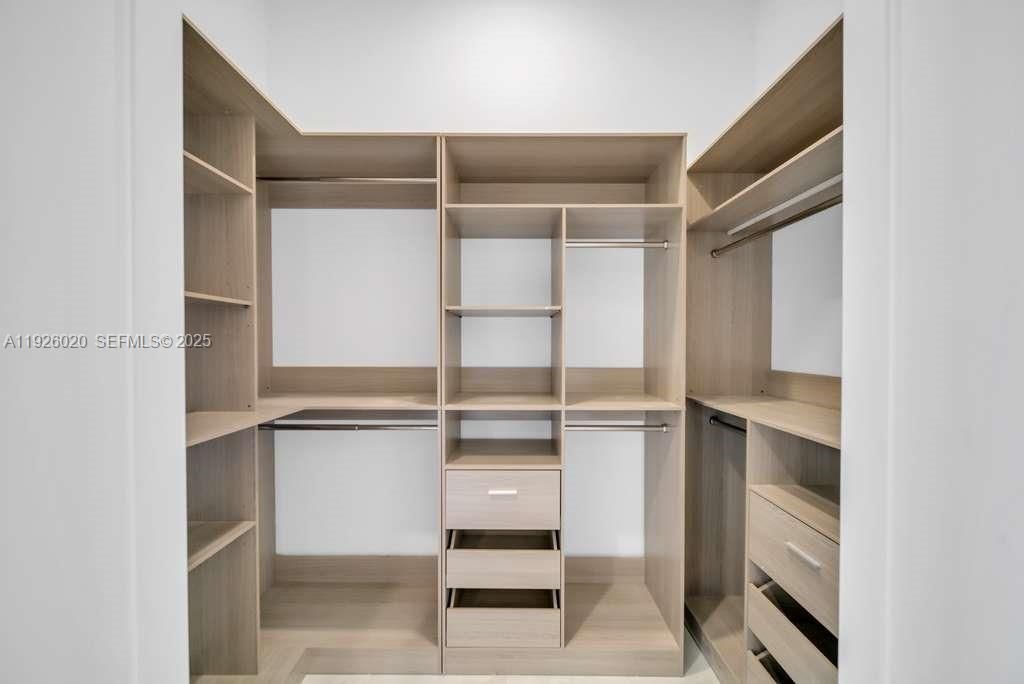 待售: $369,900 (4 贝兹, 3 浴室, 1650 平方英尺)