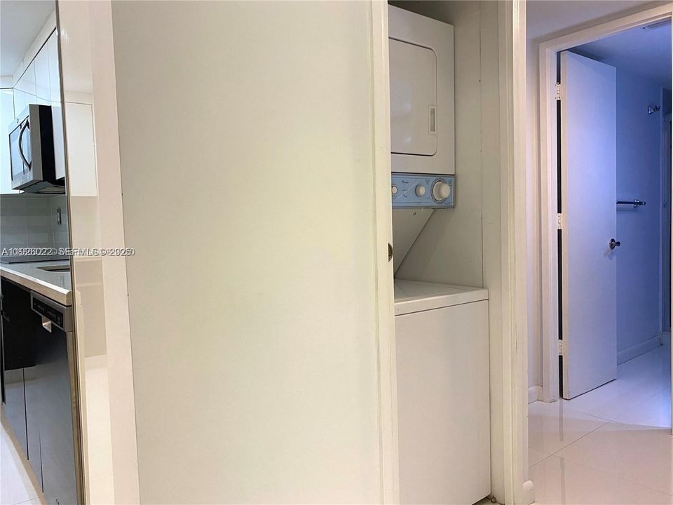 В аренду: $3,100 (2 спален, 2 ванн, 1144 Квадратных фут)