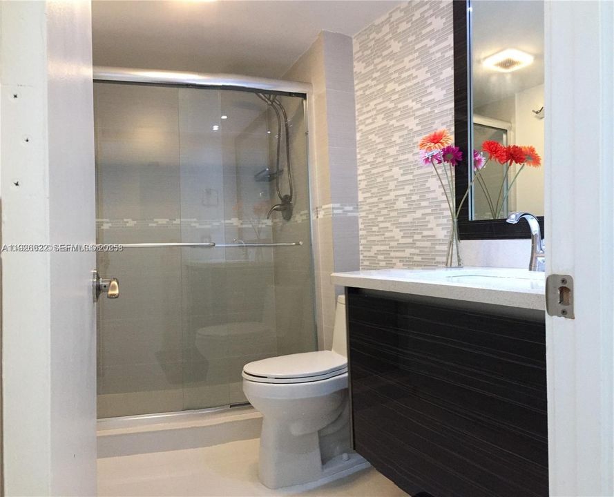 В аренду: $3,100 (2 спален, 2 ванн, 1144 Квадратных фут)