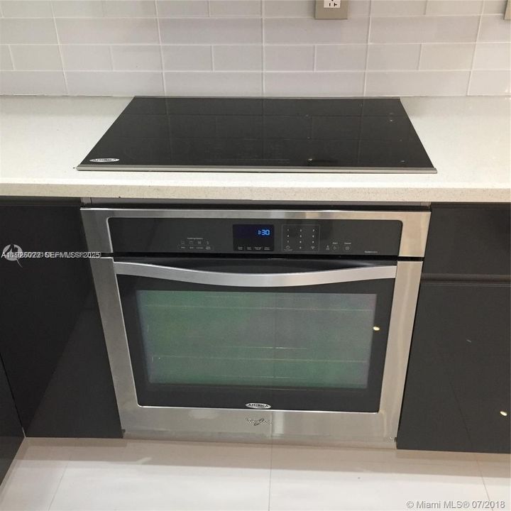 В аренду: $3,100 (2 спален, 2 ванн, 1144 Квадратных фут)