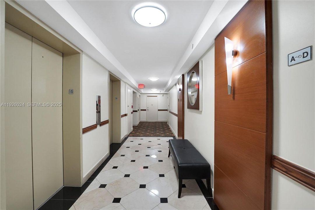 For Sale: $879,000 (2 beds, 2 baths, 2261 Square Feet)