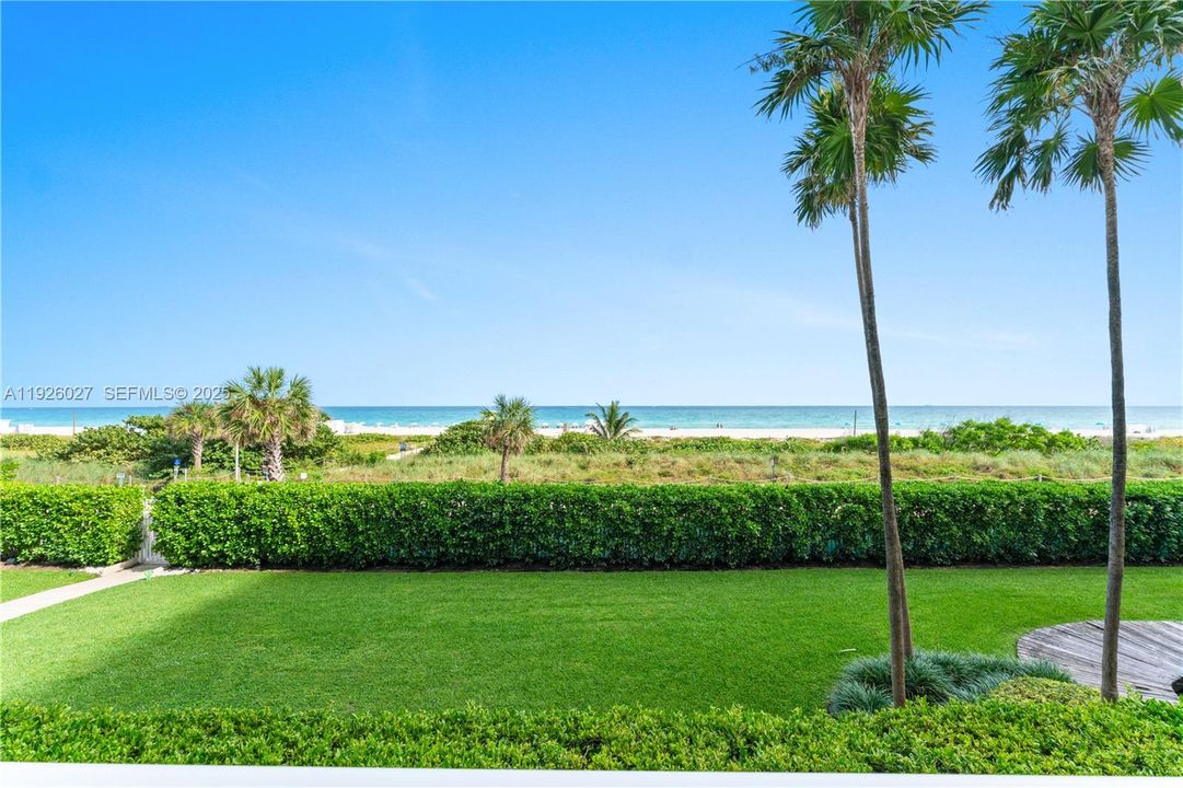 For Sale: $890,000 (2 beds, 2 baths, 1410 Square Feet)