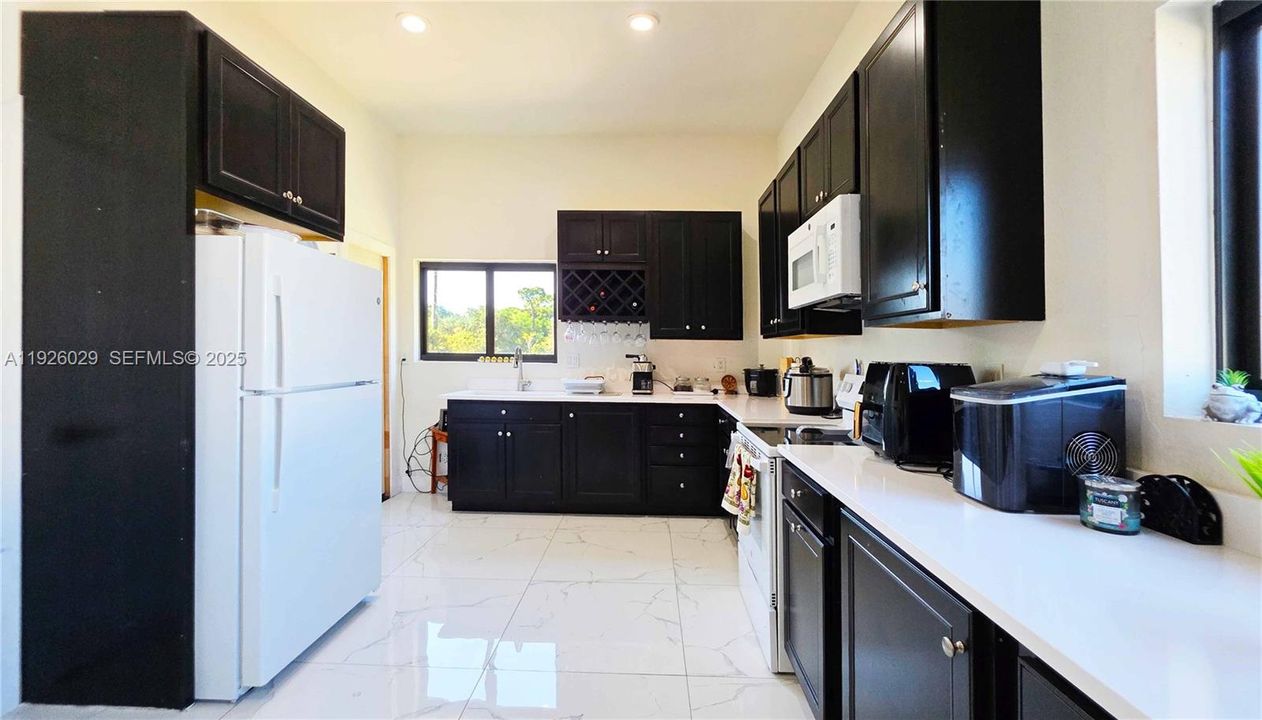 待售: $550,000 (3 贝兹, 2 浴室, 1872 平方英尺)