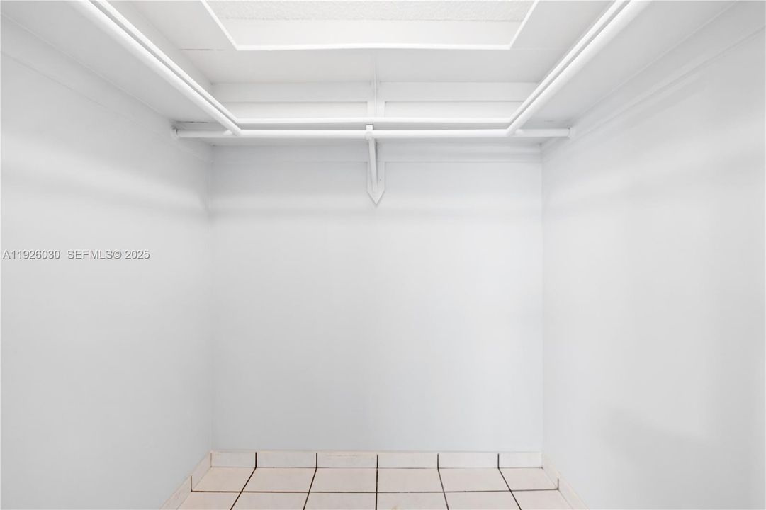 В аренду: $2,000 (1 спален, 1 ванн, 598 Квадратных фут)