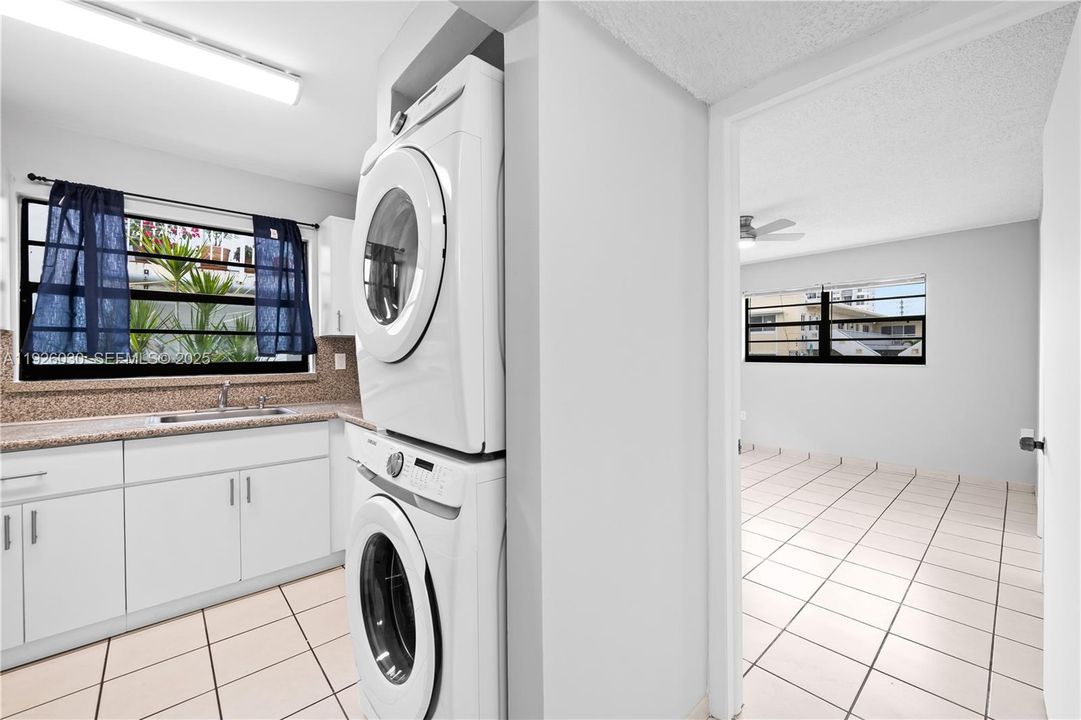 В аренду: $2,000 (1 спален, 1 ванн, 598 Квадратных фут)