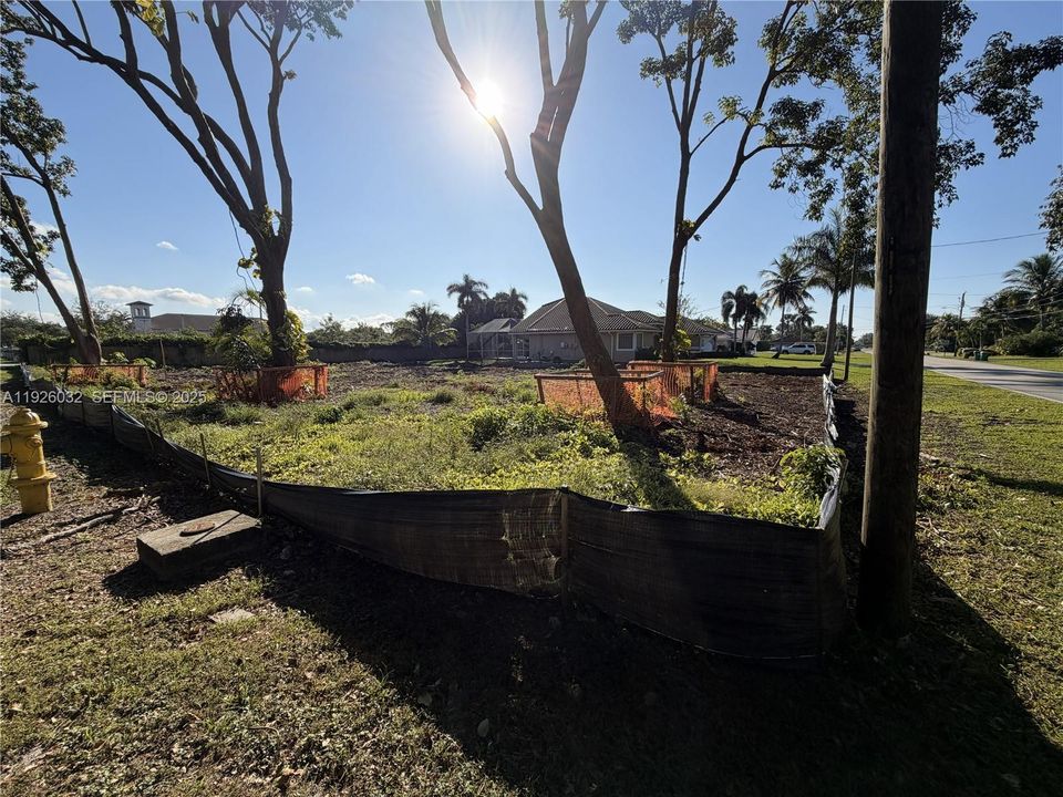 En Venta: $475,000 (0.34 acres)