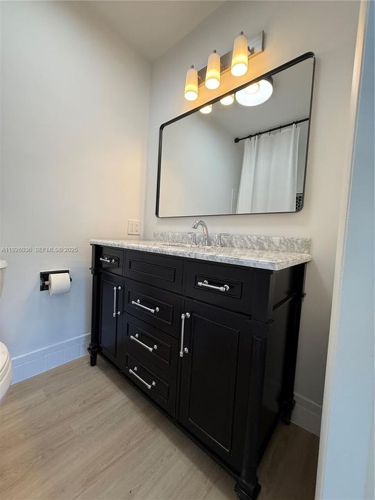 待售: $825,000 (4 贝兹, 2 浴室, 0 平方英尺)