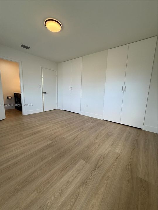 待售: $825,000 (4 贝兹, 2 浴室, 0 平方英尺)