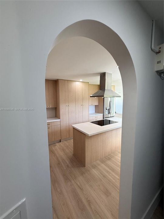 待售: $825,000 (4 贝兹, 2 浴室, 0 平方英尺)