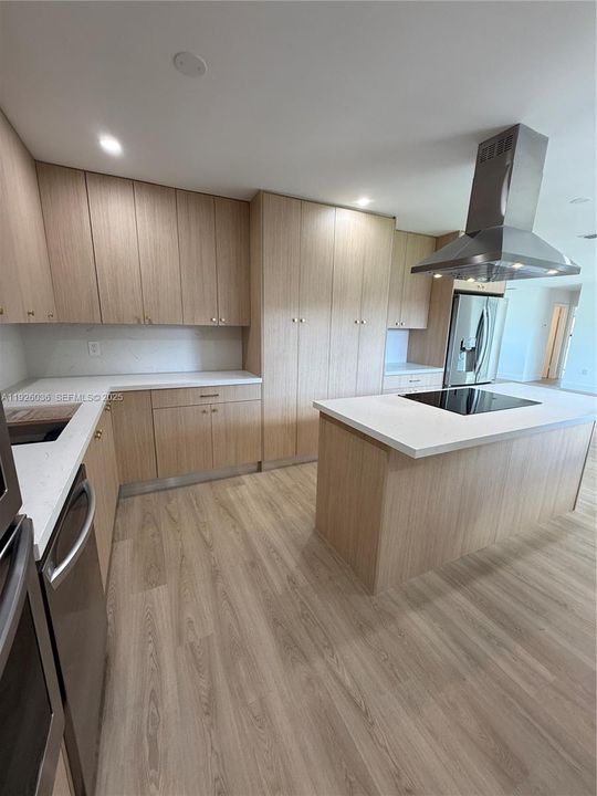 待售: $825,000 (4 贝兹, 2 浴室, 0 平方英尺)