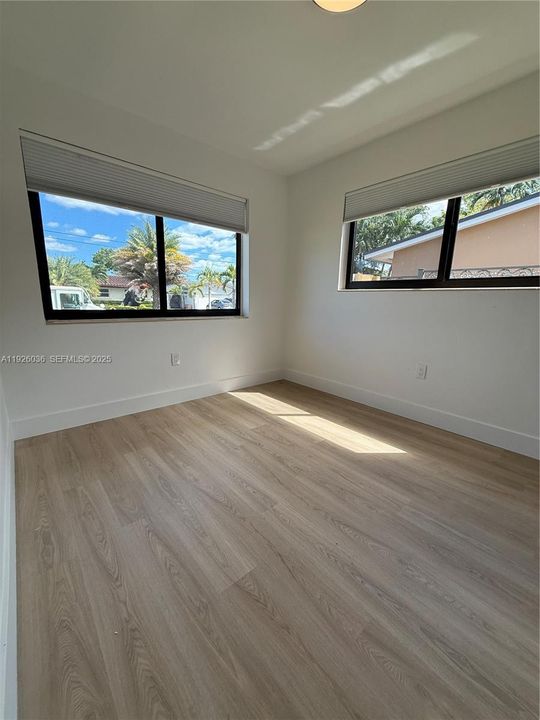 待售: $825,000 (4 贝兹, 2 浴室, 0 平方英尺)