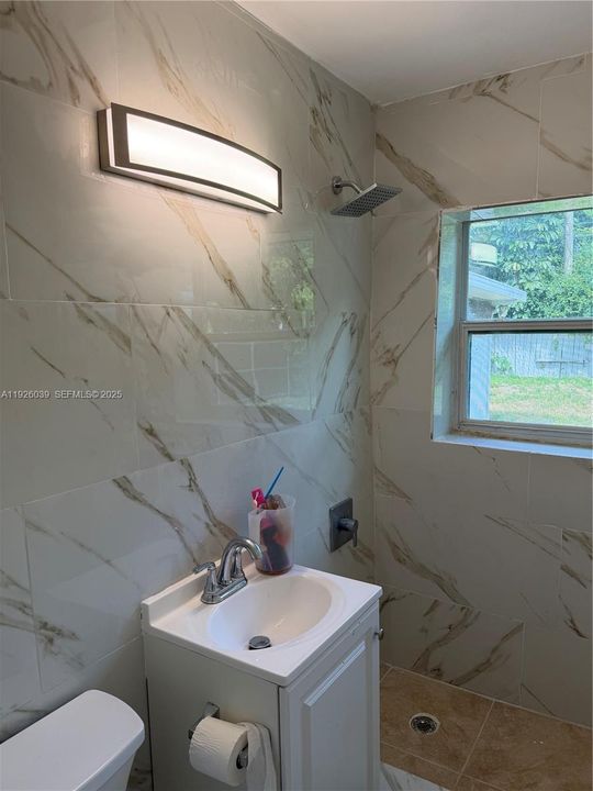 En Renta: $2,300 (2 camas, 1 baños, 1001 Pies cuadrados)