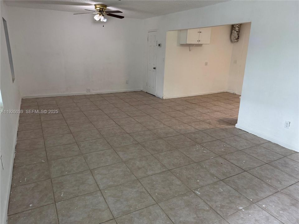 En Renta: $2,300 (2 camas, 1 baños, 1001 Pies cuadrados)