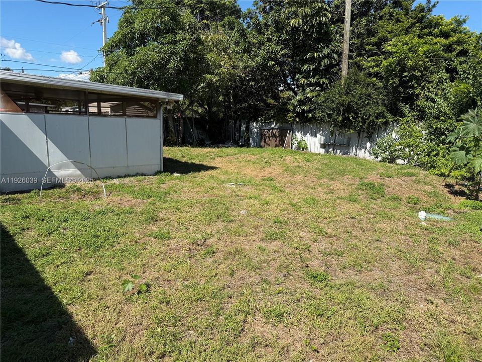 En Renta: $2,300 (2 camas, 1 baños, 1001 Pies cuadrados)