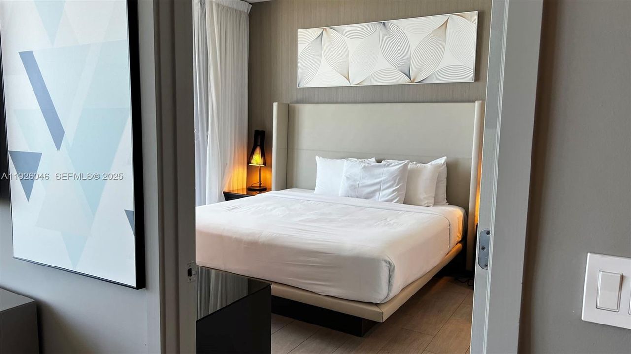 待售: $878,000 (2 贝兹, 2 浴室, 1044 平方英尺)