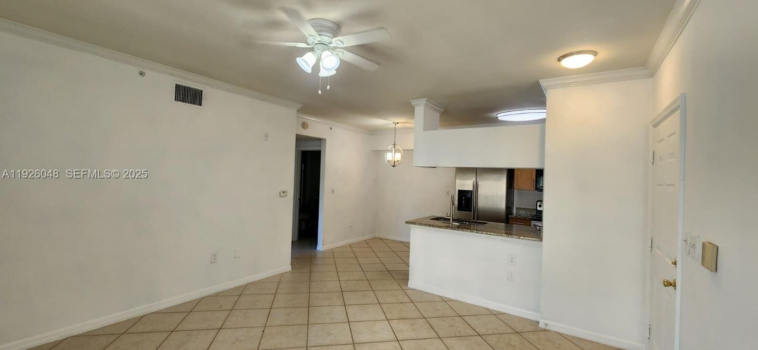 В аренду: $1,850 (1 спален, 1 ванн, 740 Квадратных фут)