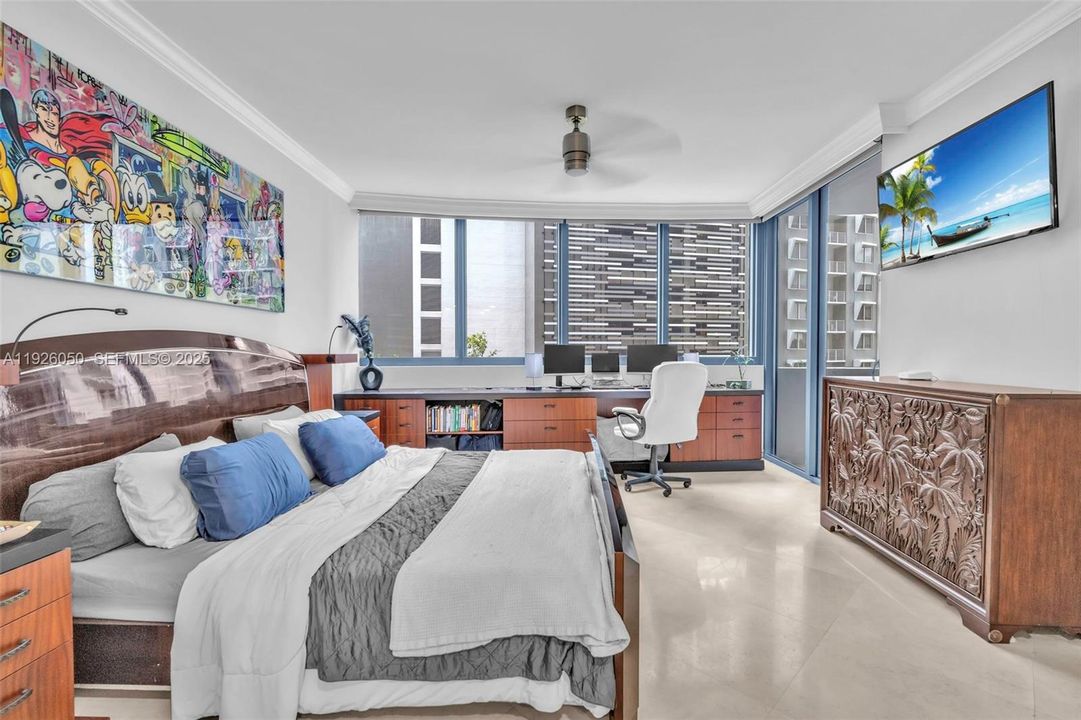 待售: $775,000 (1 贝兹, 1 浴室, 1113 平方英尺)