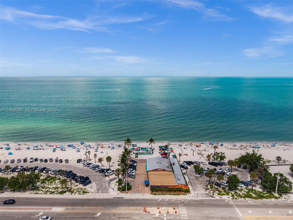 Just minutes from Bonita Beach and Barefoot Beach