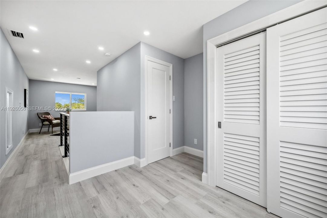 Walk in closet and lots of space on the 3rd floor