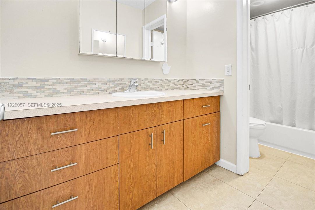 En Renta: $1,550 (1 camas, 1 baños, 720 Pies cuadrados)