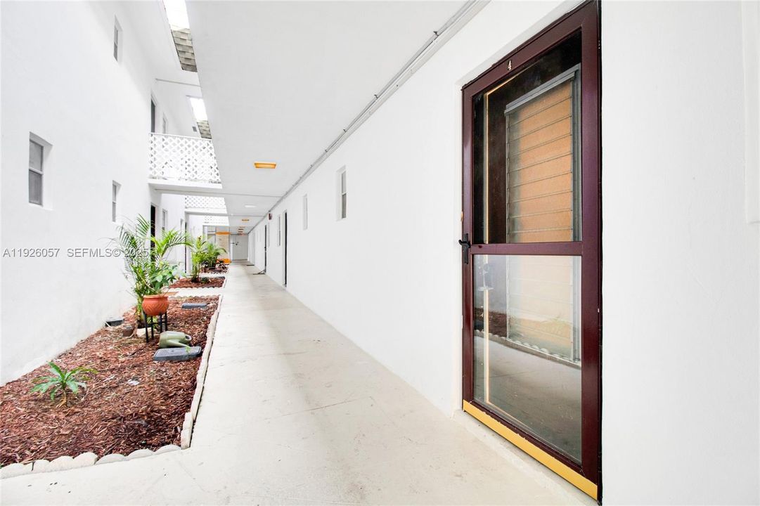 En Renta: $1,550 (1 camas, 1 baños, 720 Pies cuadrados)