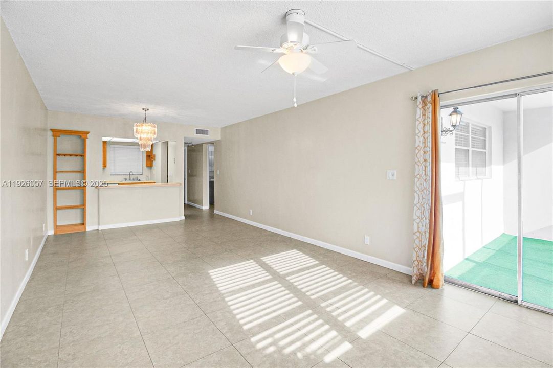 En Renta: $1,550 (1 camas, 1 baños, 720 Pies cuadrados)