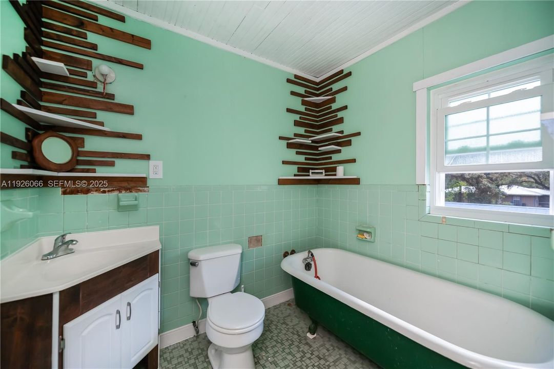 En Venta: $334,900 (3 camas, 2 baños, 0 Pies cuadrados)