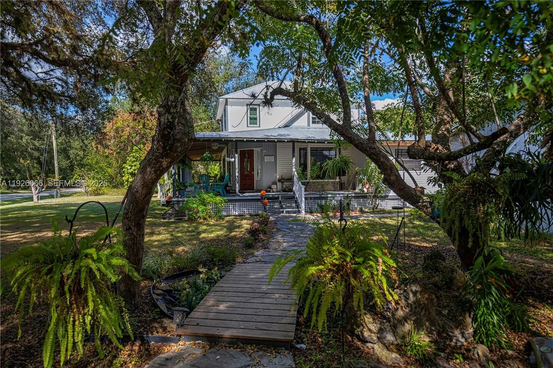 En Venta: $334,900 (3 camas, 2 baños, 0 Pies cuadrados)