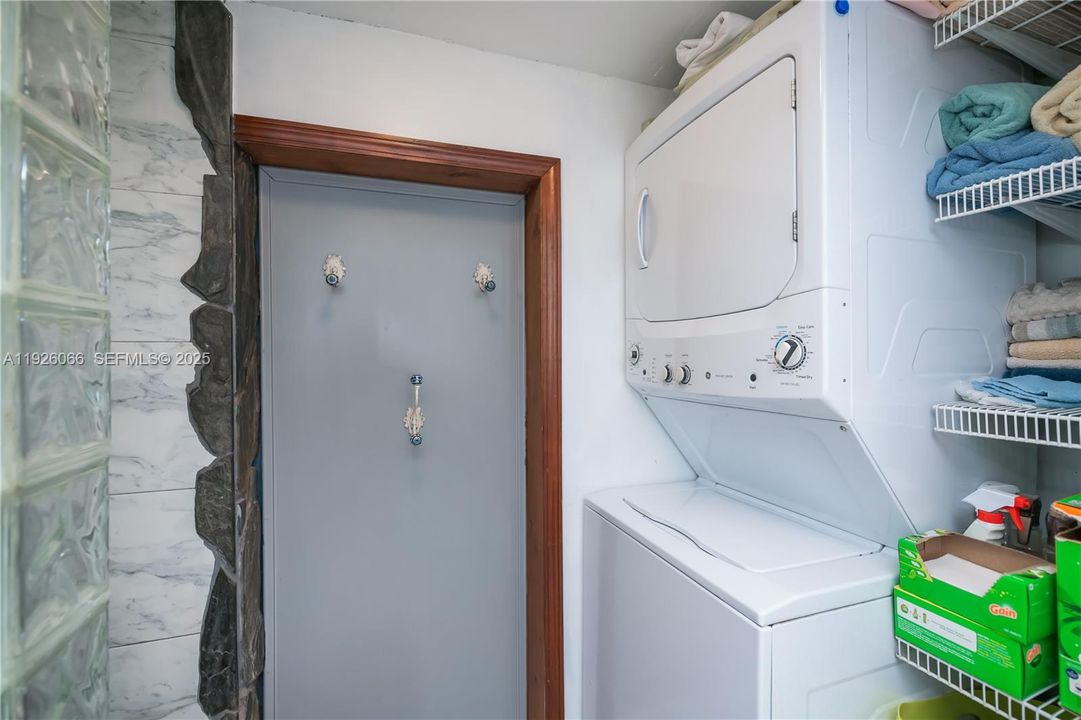 En Venta: $334,900 (3 camas, 2 baños, 0 Pies cuadrados)