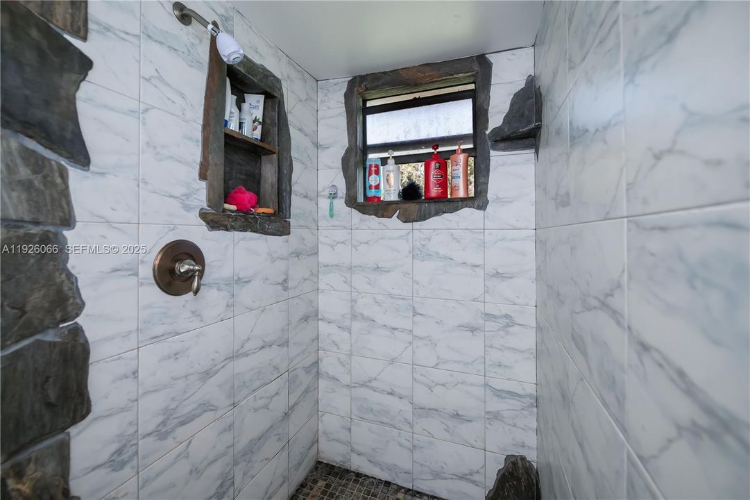 En Venta: $334,900 (3 camas, 2 baños, 0 Pies cuadrados)