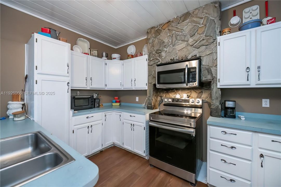 En Venta: $334,900 (3 camas, 2 baños, 0 Pies cuadrados)