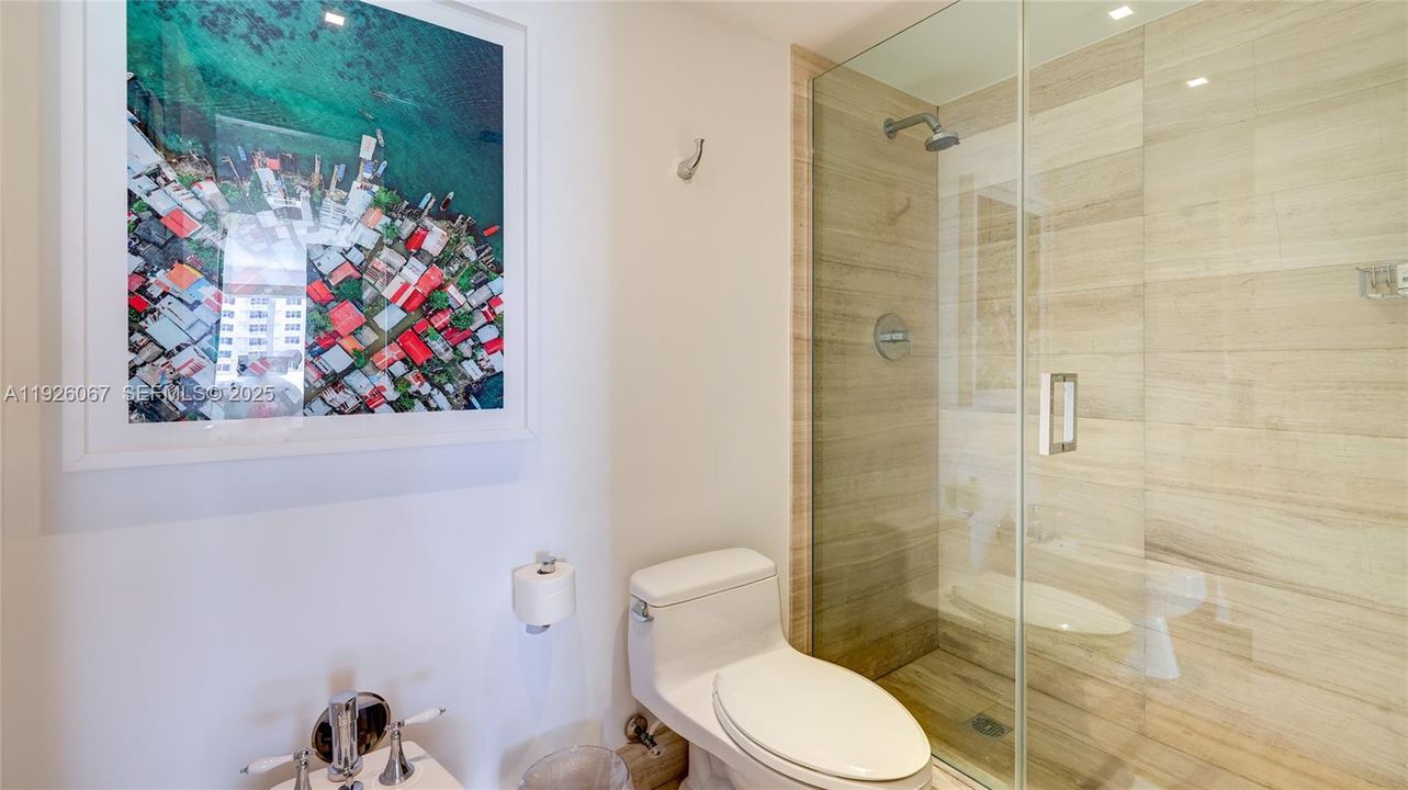 For Rent: $6,750 (2 beds, 2 baths, 1260 Square Feet)