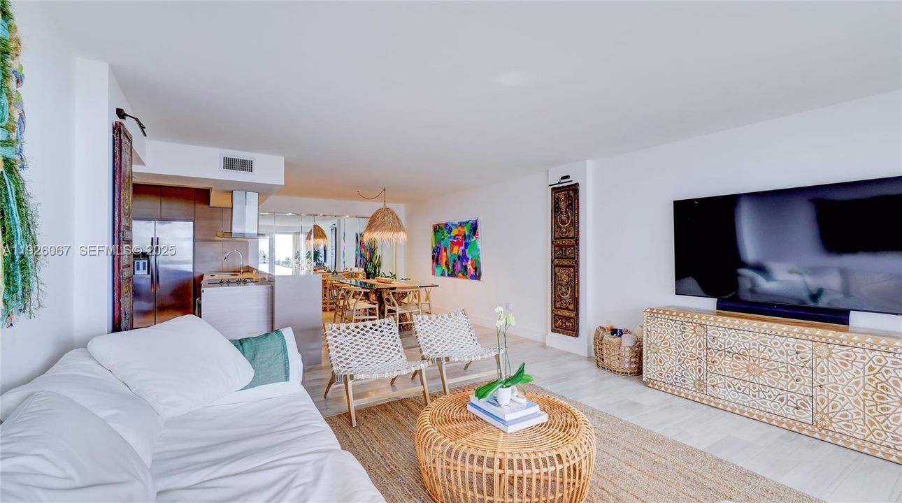 For Rent: $6,750 (2 beds, 2 baths, 1260 Square Feet)