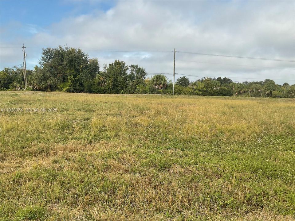 На продажу: $50,000 (0.33 acres)