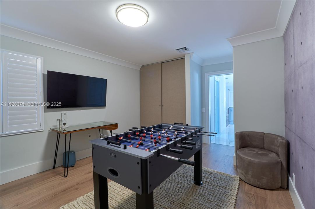 En Venta: $3,500,000 (3 camas, 3 baños, 2466 Pies cuadrados)