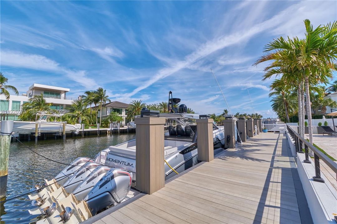 En Venta: $3,500,000 (3 camas, 3 baños, 2466 Pies cuadrados)