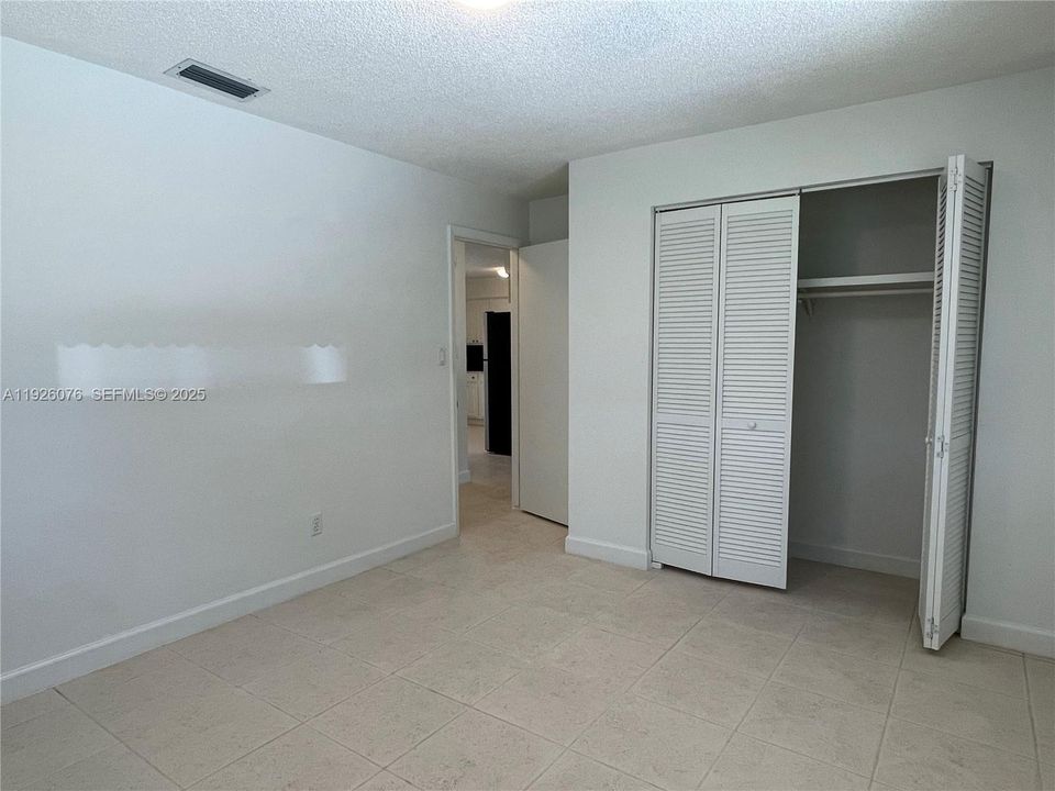 For Rent: $1,595 (2 beds, 1 baths, 780 Square Feet)