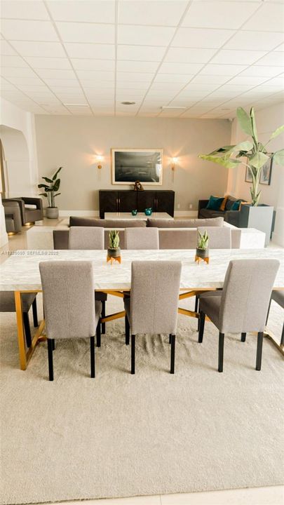 For Sale: $465,000 (2 beds, 2 baths, 1222 Square Feet)