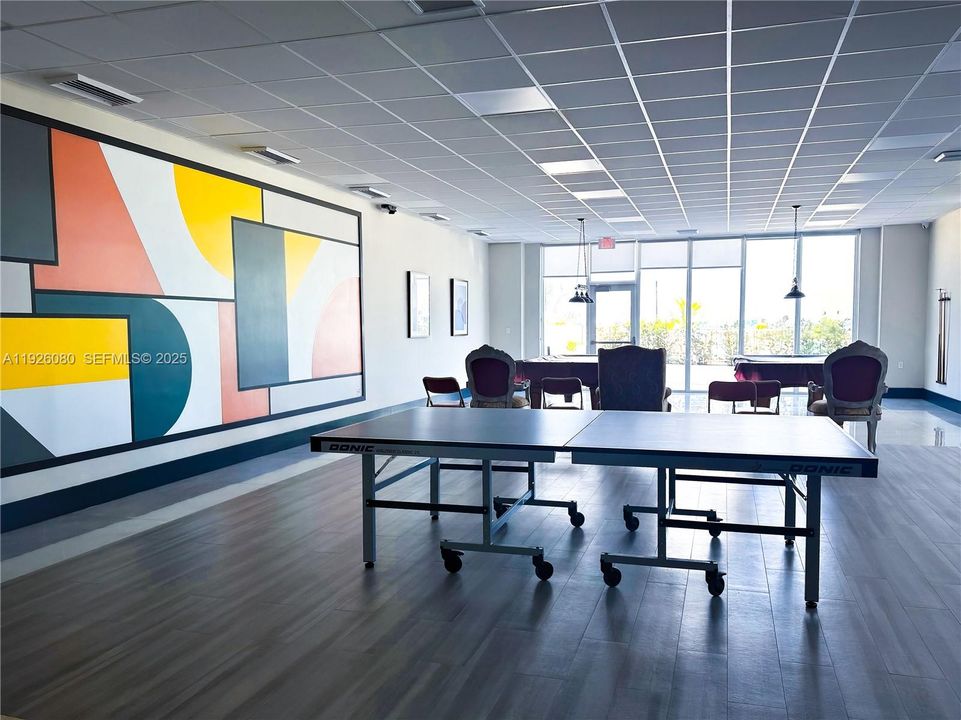 For Sale: $465,000 (2 beds, 2 baths, 1222 Square Feet)