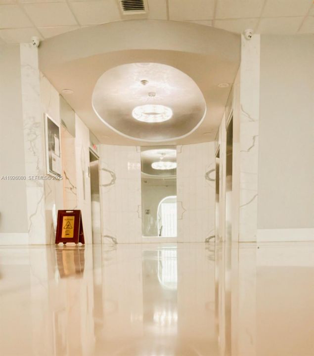 For Sale: $465,000 (2 beds, 2 baths, 1222 Square Feet)