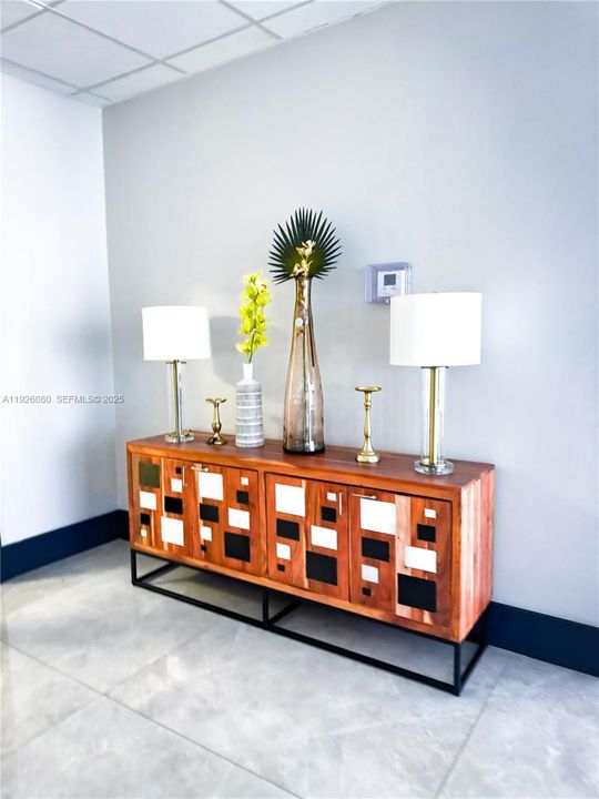 For Sale: $465,000 (2 beds, 2 baths, 1222 Square Feet)