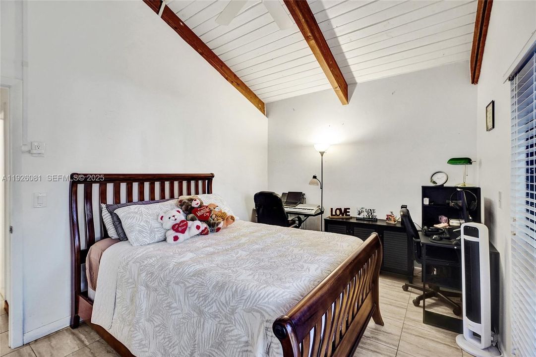 На продажу: $585,000 (2 спален, 2 ванн, 1624 Квадратных фут)