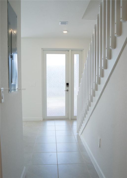 На продажу: $465,000 (4 спален, 2 ванн, 1872 Квадратных фут)