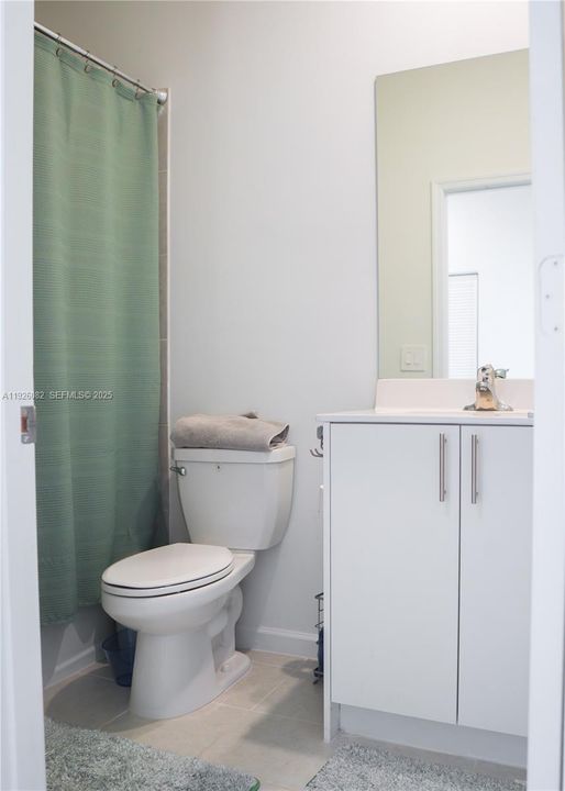 На продажу: $465,000 (4 спален, 2 ванн, 1872 Квадратных фут)