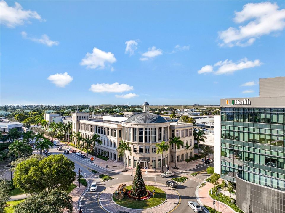 For Sale: $425,900 (1 beds, 1 baths, 769 Square Feet)